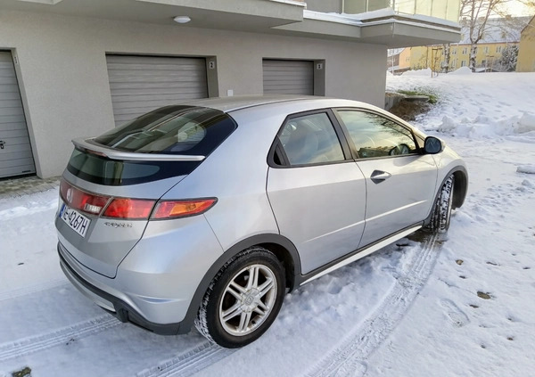 Honda Civic cena 8900 przebieg: 132000, rok produkcji 2008 z Elbląg małe 37